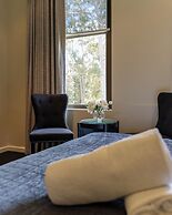 The Grand Oaks Resort