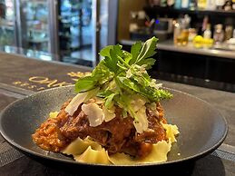 The Grand Oaks Resort