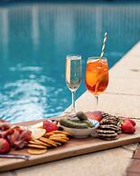 The Grand Oaks Resort