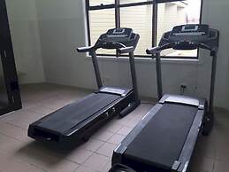 Man From Snowy River Hotel