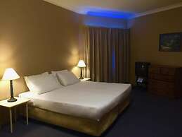 Man From Snowy River Hotel