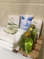 Man From Snowy River Hotel