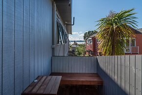 Lakeside City Apartments - Penthouse