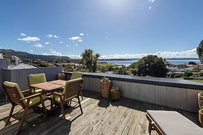 Lakeside City Apartments - Penthouse