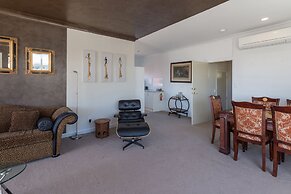 Lakeside City Apartments - Penthouse