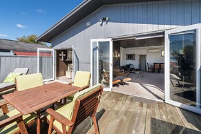 Lakeside City Apartments - Penthouse