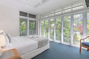 Balboa Holiday Apartments