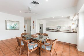 Balboa Holiday Apartments