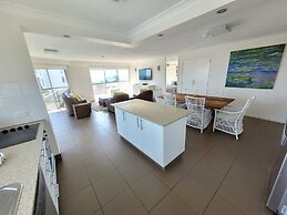 Surfers Chalet
