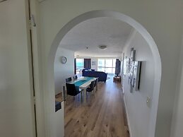 Surfers Chalet