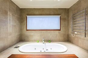 Club Wyndham Dinner Plain, Trademark Collection by Wyndham