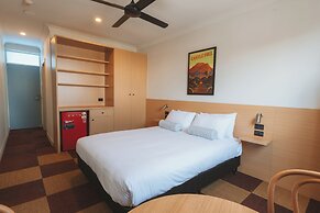 Hotel Allen