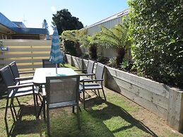 Chapman Court Holiday Units