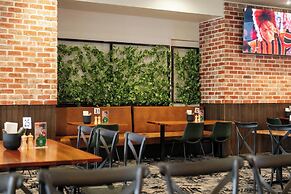 The Metropolitan Hotel