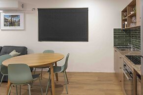 The Metropolitan Hotel