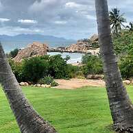 Whitsunday Sands Resort