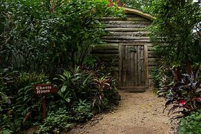 Ian Anderson's Caves Branch Adventure Co