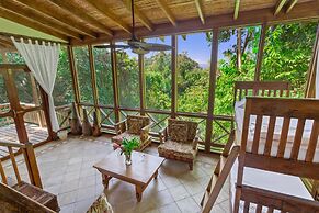 Ian Anderson's Caves Branch Adventure Co