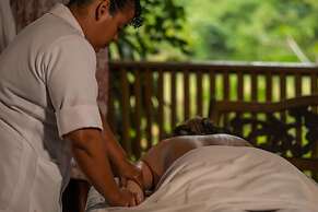 Ian Anderson's Caves Branch Adventure Co