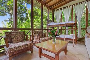 Ian Anderson's Caves Branch Adventure Co