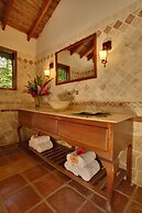 Ian Anderson's Caves Branch Adventure Co