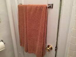 Lincoln Center Apartments