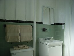 Lincoln Center Apartments