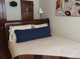 Lincoln Center Apartments