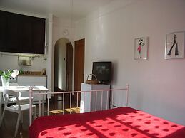 Lincoln Center Apartments