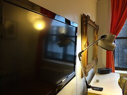 Lincoln Center Apartments