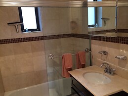 Lincoln Center Apartments