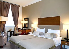 Parliament House Hotel