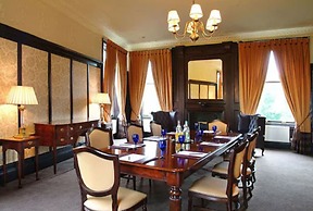 Parliament House Hotel
