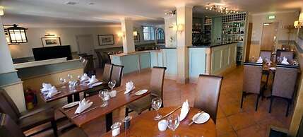 Parliament House Hotel