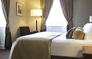 Parliament House Hotel