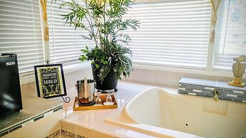 The Anniversary Inn Logan