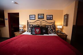 The Anniversary Inn Logan