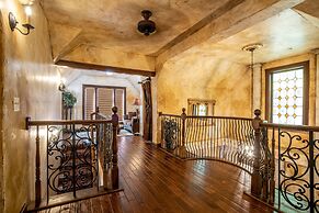 The Anniversary Inn Logan