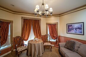 The Anniversary Inn Logan