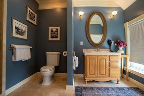 The Anniversary Inn Logan