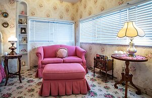 The Anniversary Inn Logan