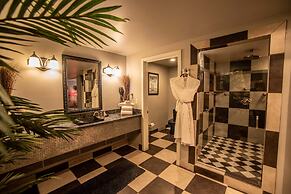 The Anniversary Inn Logan