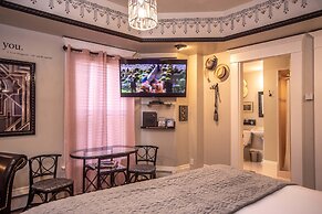 The Anniversary Inn Logan