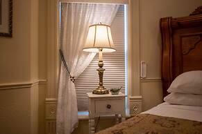 The Anniversary Inn Logan