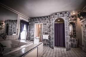 The Anniversary Inn Logan