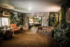 The Anniversary Inn Logan