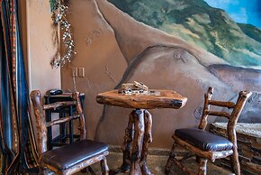 The Anniversary Inn Logan