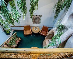 The Anniversary Inn Logan