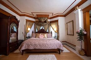 The Anniversary Inn Logan