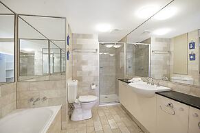 Clubb Coolum Beach Resort